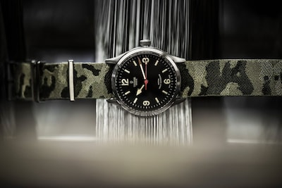 Tudor-Fabric-Strap-camo.jpg image