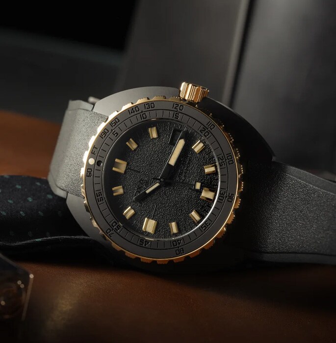 DOXA SUB 300 Beta Sharkhunter