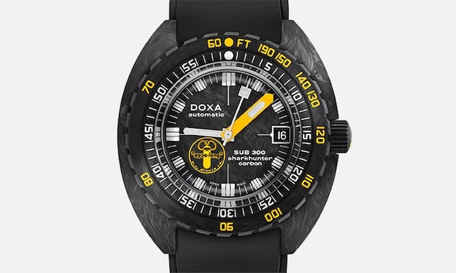 Doxa Sub 300 Carbon Collection